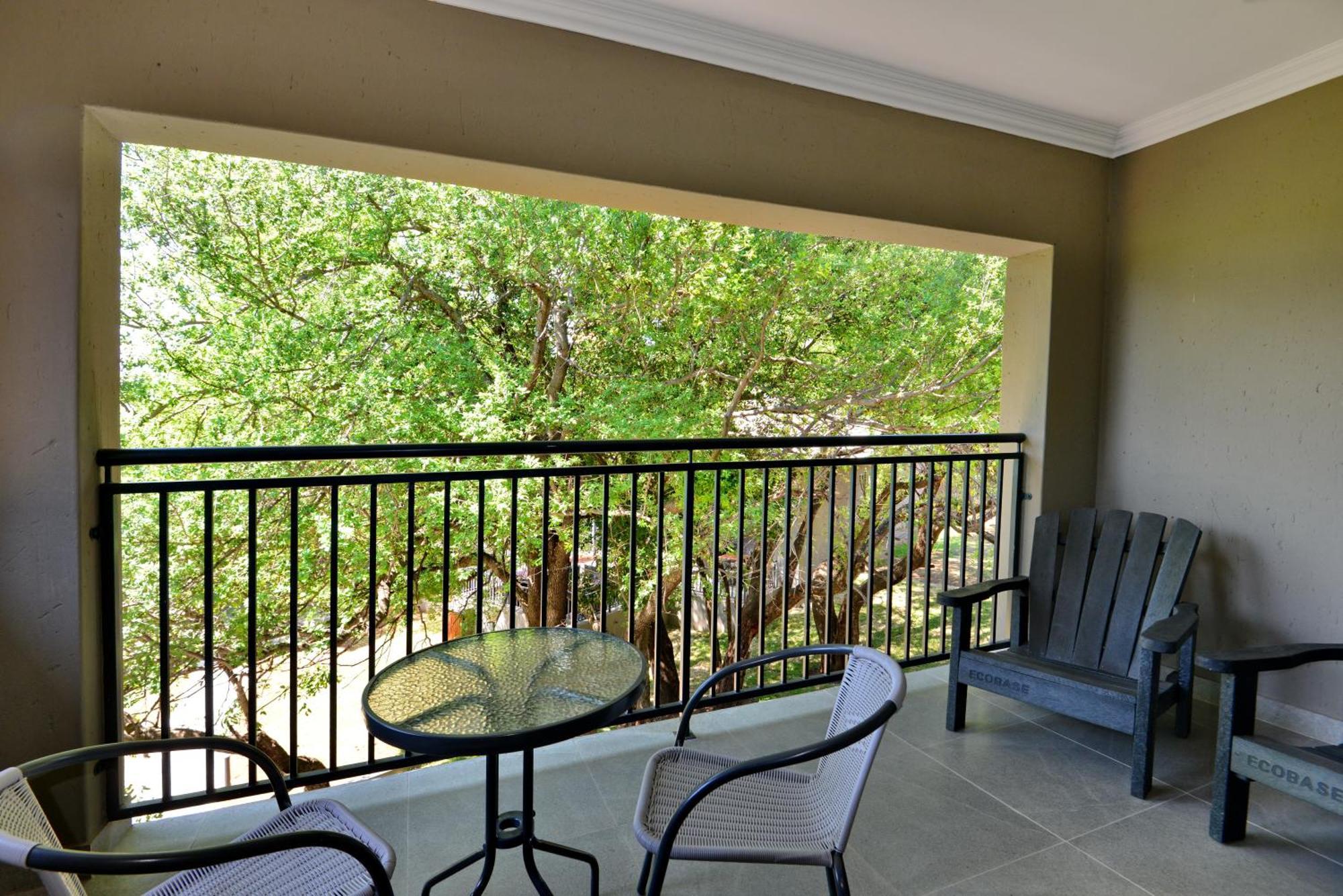 Seasons Golf, Leisure, Spa Hartbeespoort Exteriör bild