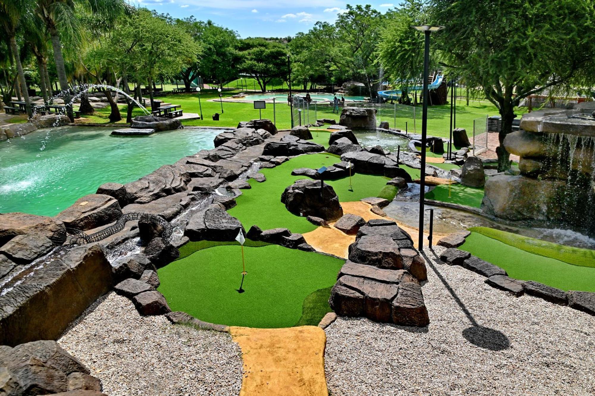Seasons Golf, Leisure, Spa Hartbeespoort Exteriör bild
